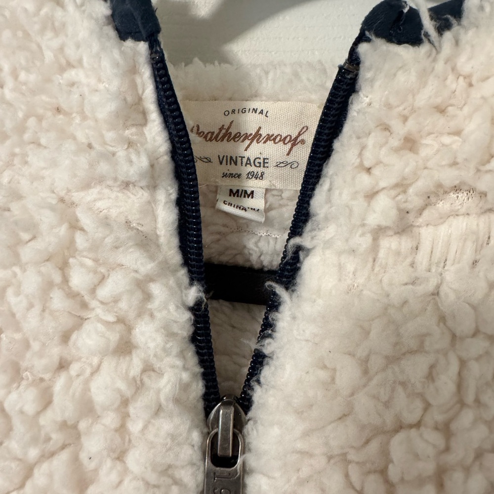Weatherproof Women’s Cream Sherpa Vest size Medium - Picture 4 of 4